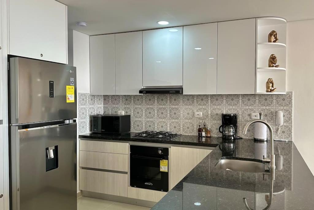 Luxury Vista 26th Floor Apartment *